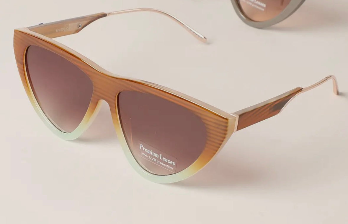 Retro Triangle Shape Cat
Eye Sunglasses